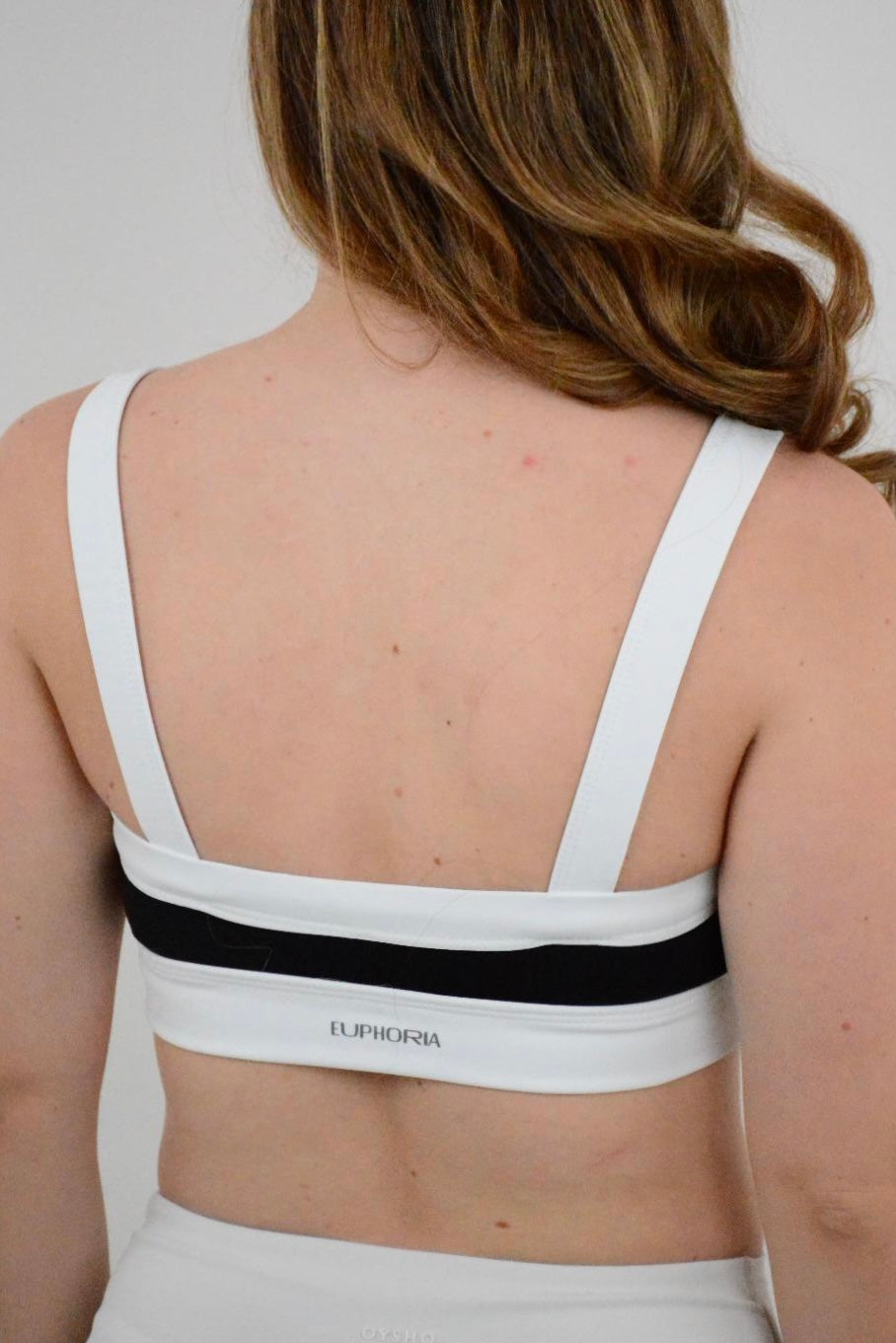 The Minimalist Top: Black and White