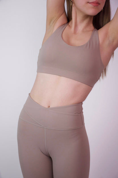 Nude V Leggings